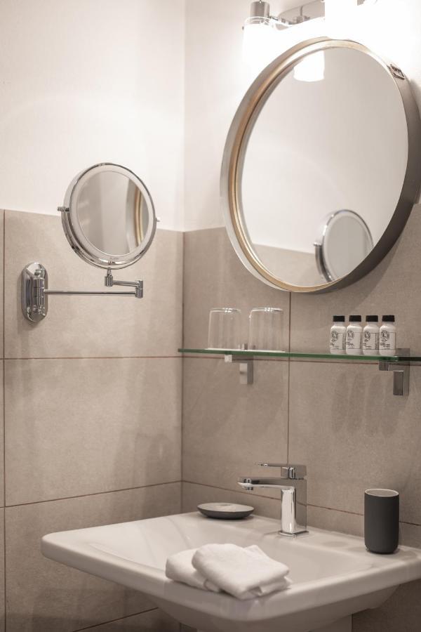 Vis A Vis Apartments Trieszt Kültér fotó